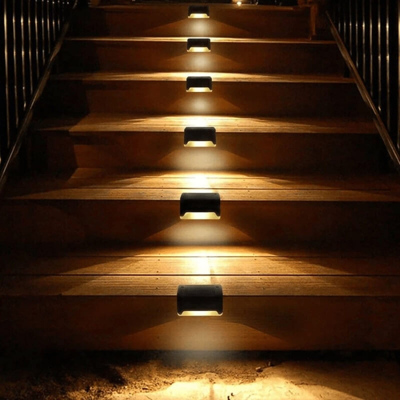 Solora™ - Energisparende solcelledrevet utendørsbelysning (5+5 Gratis)