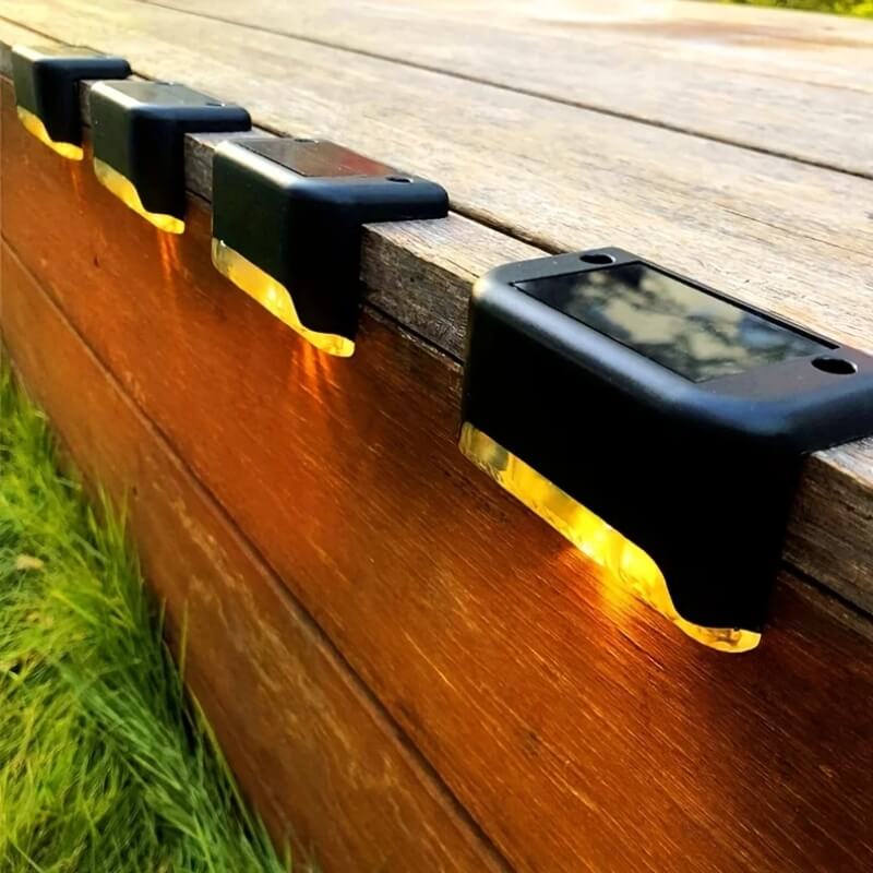 Solora™ - Energisparende solcelledrevet utendørsbelysning (5+5 Gratis)